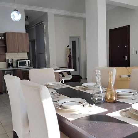 A Great Stay At A Comfortable Large Apartment Athen Eksteriør bilde